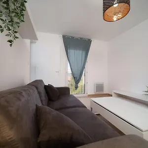 Neuf Equipe Avec Garage Privatif , Marseille France